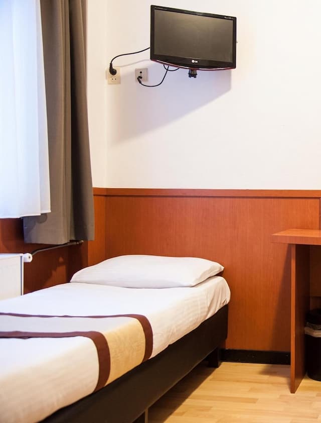 호텔 컨티넨탈 암스테르담-스탠다드 트윈룸 (Private Bathroom)-2