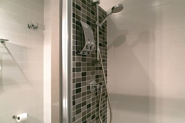 ブラン ゲストハウス-シングルルーム 専用バスルーム (Interior - 1 Bed)-6