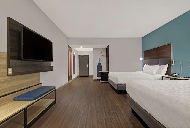 塔克維拉南中心 Tru by Hilton 飯店-客房, 2 張加大雙人床, 無障礙 (Roll-In Shower)-2