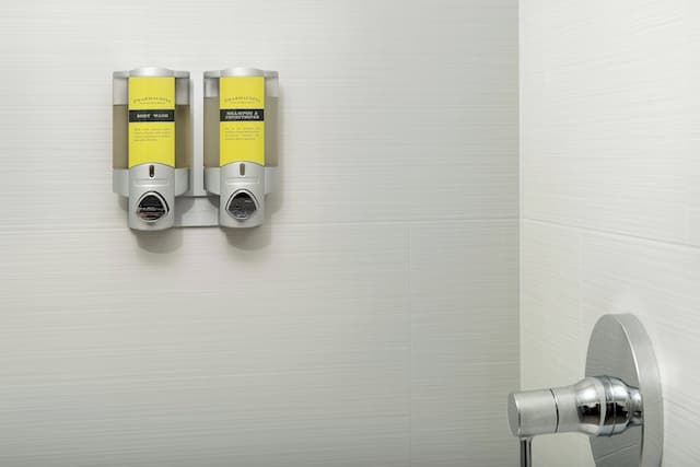 エレメント シアトル シー タック エアポート-スタンダード ルーム キングベッド 1 台-4