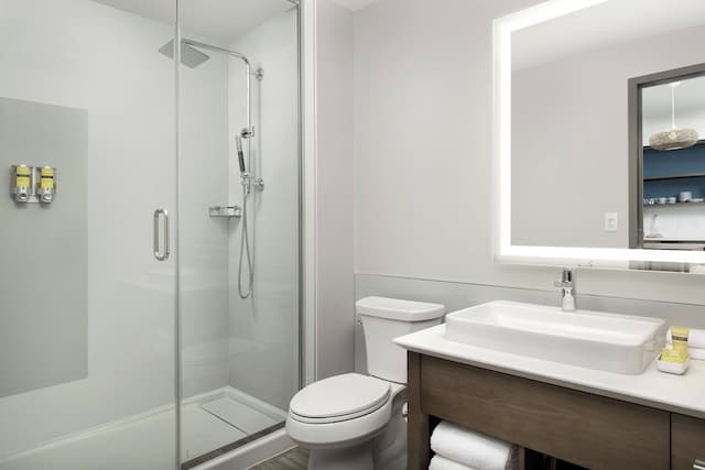 エレメント シアトル シー タック エアポート-スタンダード ルーム キングベッド 1 台-6