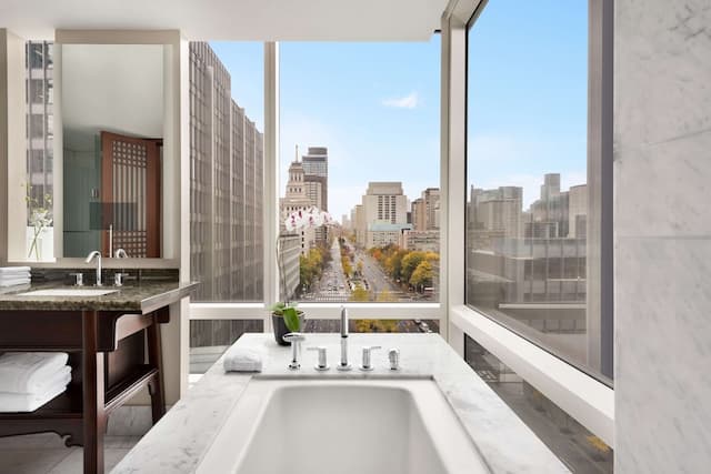 샹그릴라 토론토-프리미어룸, 퀸사이즈침대 2개-7