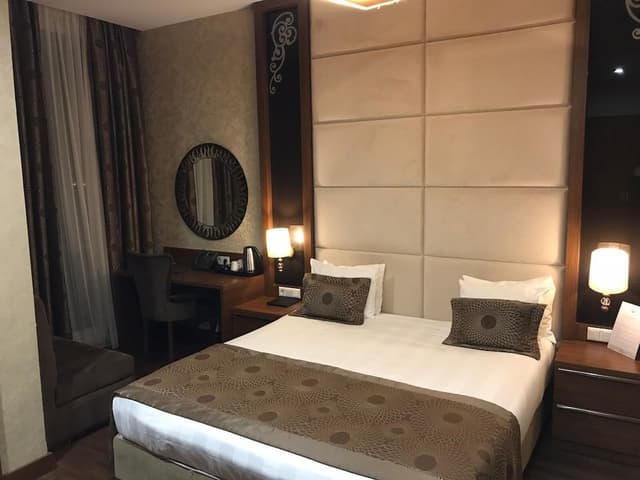 市中心大飯店-全景頂樓客房, 1 張特大雙人床-4