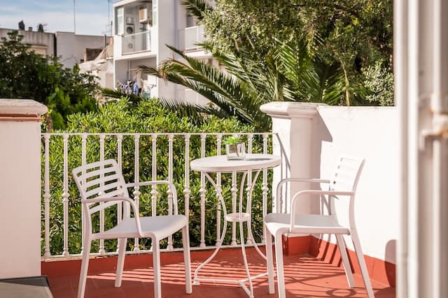 中等浪漫酒店-雙人或雙床房, 露台-10