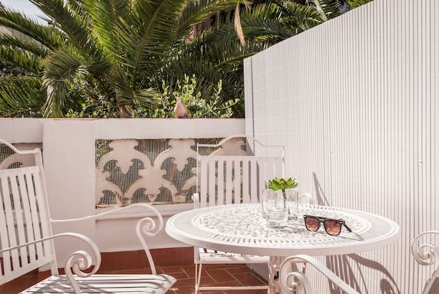 中等浪漫酒店-雙人或雙床房, 露台-9