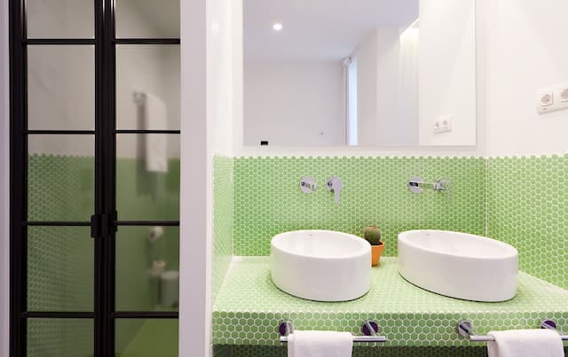 SLEEP’N Atocha – B Corp Certified-Triple Room-5