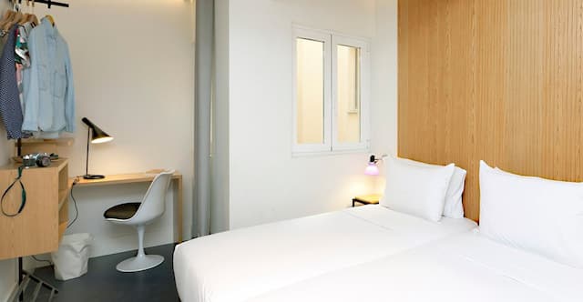 SLEEP’N Atocha – B Corp Certified-Basic Double Room-3