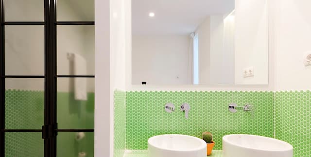 SLEEP’N Atocha – B Corp Certified-Quadruple Room-4