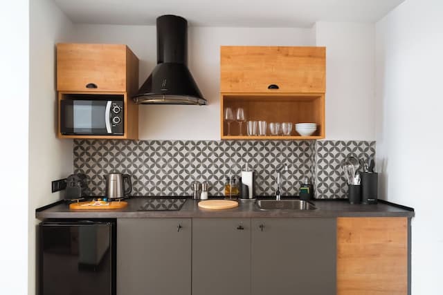 Limehome Madrid Calle de la Madera-One-Bedroom Apt Wheelchair Accessible-3