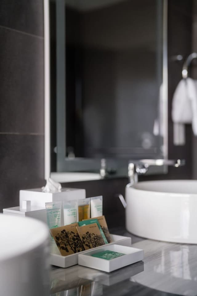 Versante Hotel-Icon Room, 1 King Bed-7