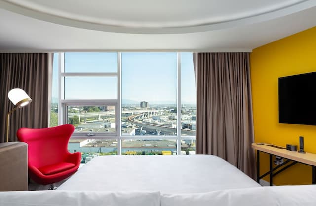 Versante Hotel-Icon Room, 1 King Bed-3