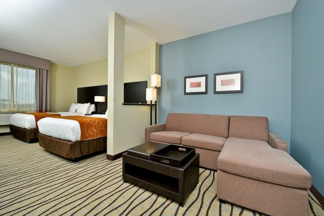 環城 8 號公路韋斯特徹斯附近凱富全套房飯店-套房, 2 張加大雙人床, 無障礙, 非吸煙房-1