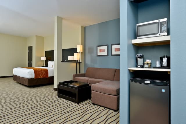 環城 8 號公路韋斯特徹斯附近凱富全套房飯店-套房, 1 張特大雙人床和 1 張沙發床, 無障礙, 非吸煙房-3