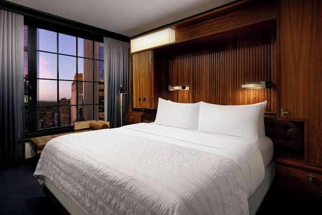 Le Meridien New York, Central Park by Marriott-Suite, 1 Bedroom-11