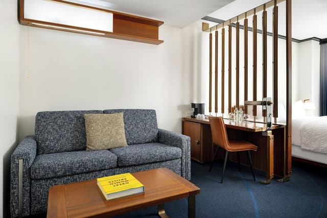 Le Meridien New York, Central Park by Marriott-Junior Suite, 1 King Bed with Sofa bed, City View-9