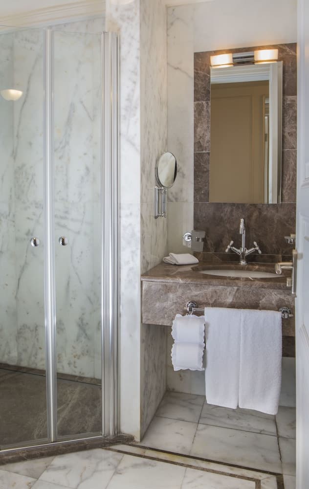 コリーヌ アート & ブティック ホテル-デラックス ルーム バルコニー-5