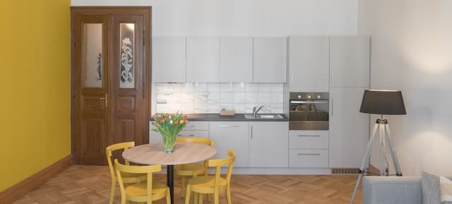 아트 하우스 아파트먼트 바이 애드레즈 리빙-Two Bedroom Apartment with Balcony-9