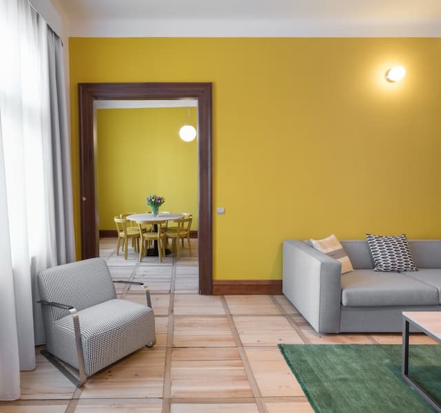 아트 하우스 아파트먼트 바이 애드레즈 리빙-Two Bedroom Apartment with Balcony-10