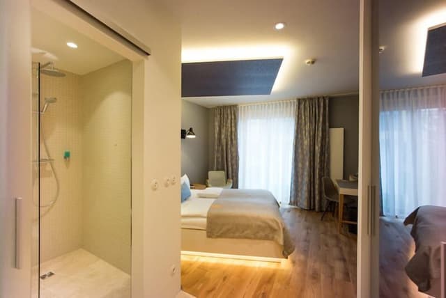 Hotel Gude-双人房 (Category M)-3