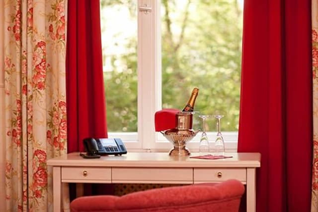 Hotel Augusta-Superior Double or Twin Room-5