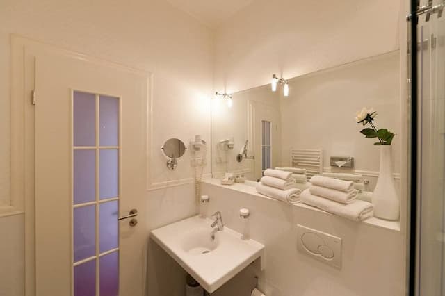 Hotel Augusta-Triple Room-5