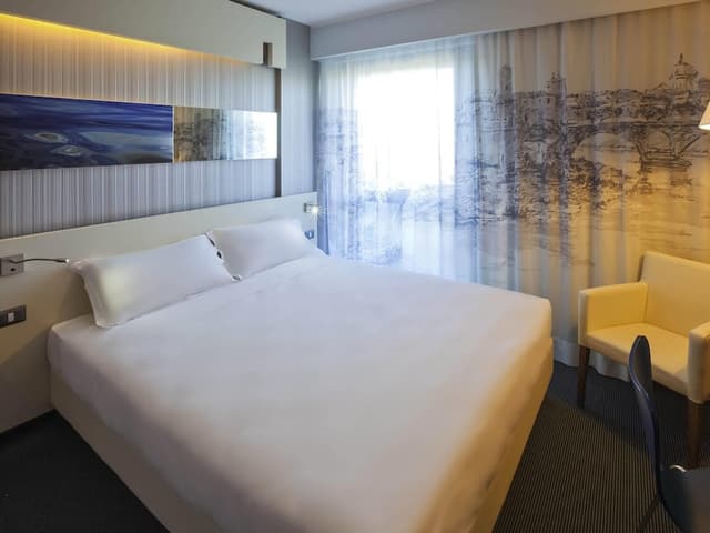 イビス スタイルズ ローマ エウル-ダブルルーム ダブルベッド 1 台 バリアフリー-5