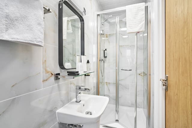 ベストウェスタン グレーター ロンドン ホテル-スタンダード アパートメント ベッド (複数台) 禁煙 バルコニー-15