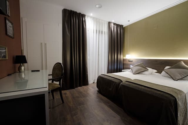 Hotel Moderno Barcelona-基础双床房-3