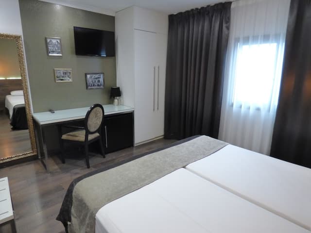 Hotel Moderno Barcelona-全景双床房-6