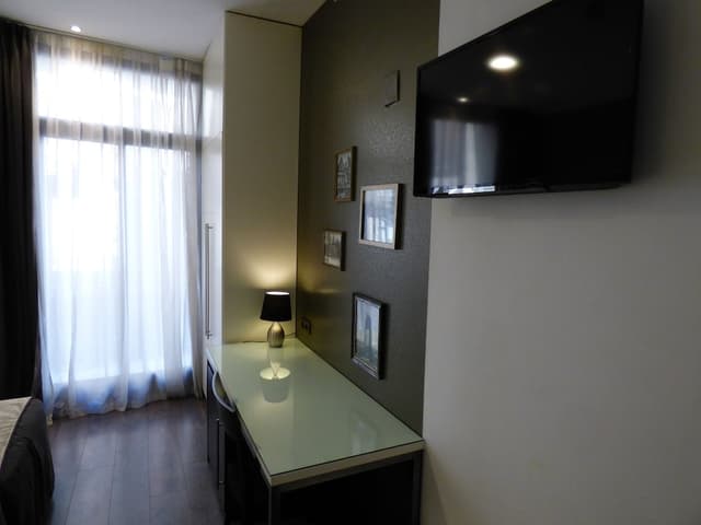 Hotel Moderno Barcelona-全景双床房-17