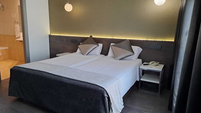 Hotel Moderno Barcelona-全景双床房-22