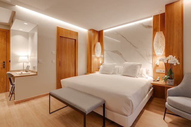 Hotel Boutique Mirlo Barcelona-Comfort Room-2