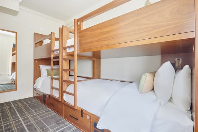 FOUND Hotel, San Francisco-高級四人房, 多張床-1