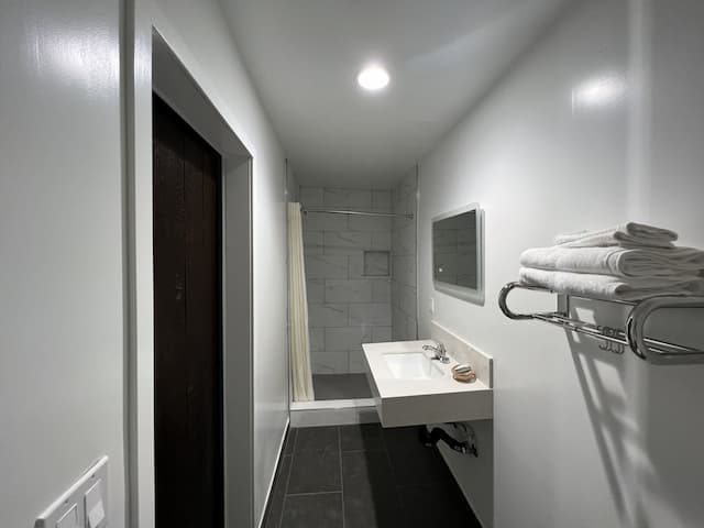 어스 인 바이 AGA 벨 가든스-디럭스룸-7