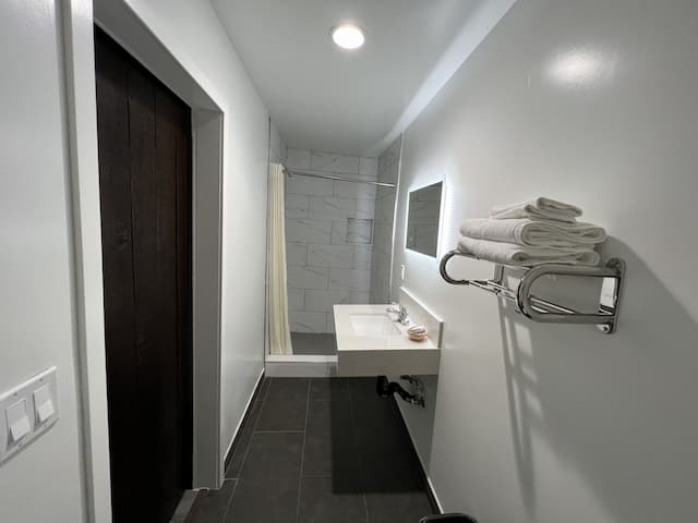 어스 인 바이 AGA 벨 가든스-디럭스룸-8