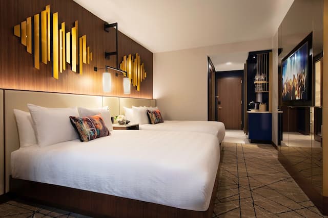 Hard Rock Hotel New York-Deluxe Queens, 2 Queen Beds-1