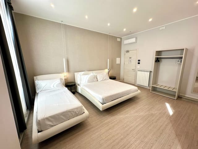 卡多納豪華飯店-Camera Tripla-1