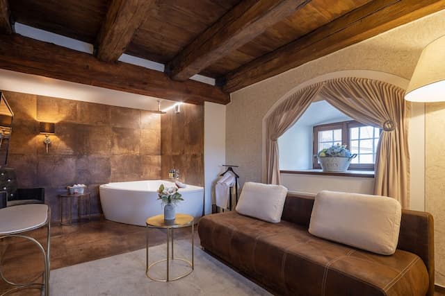 피틀라운 샤토 호텔 츠테니체-디럭스 스튜디오 스위트-6