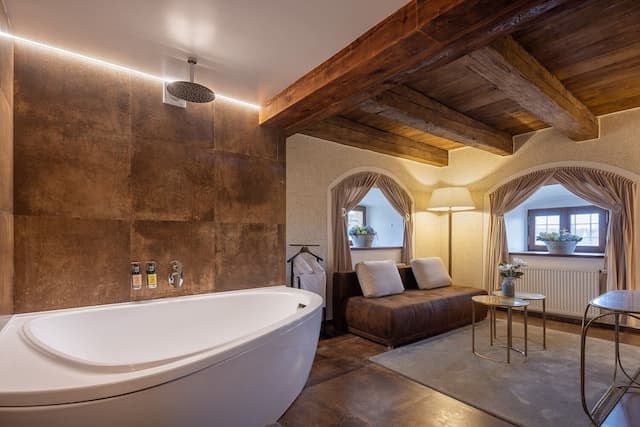 피틀라운 샤토 호텔 츠테니체-디럭스 스튜디오 스위트-1