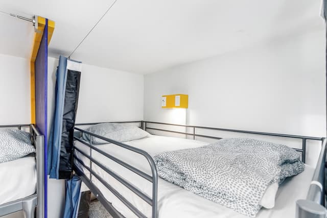 샘선 토론토 - 호스텔-이코노미 공용 도미토리-3