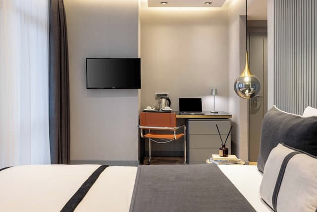 Villa Zurich Hotel-Luxury Deluxe Room Sea View-7