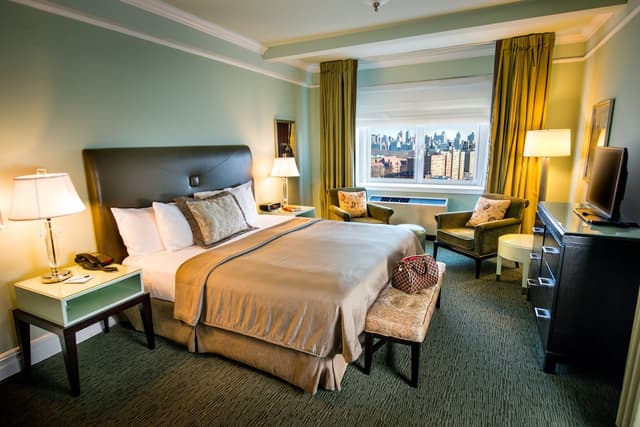 Hotel Beacon-Deluxe Studio, 1 King Bed, City View-1