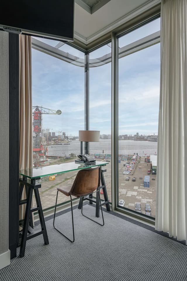 더블트리 바이 힐튼 호텔 암스테르담 - NDSM 워프-슈피리어룸, 퀸사이즈침대 1개, 금연 (Water View)-11