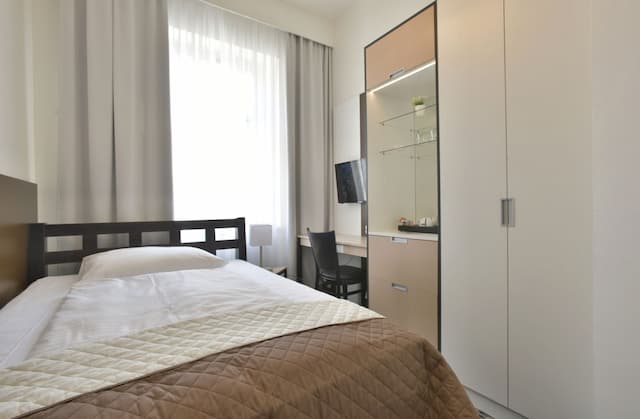 Hotel Máchova-Superior Single Room-2