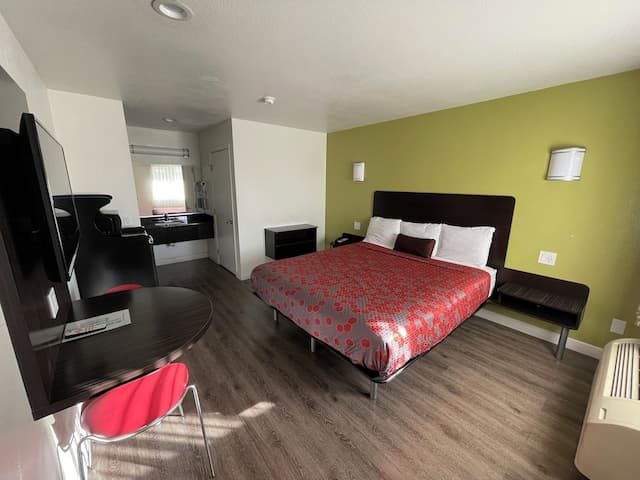 クレアモント ロッジ-ルーム キングベッド 1 台 禁煙-6