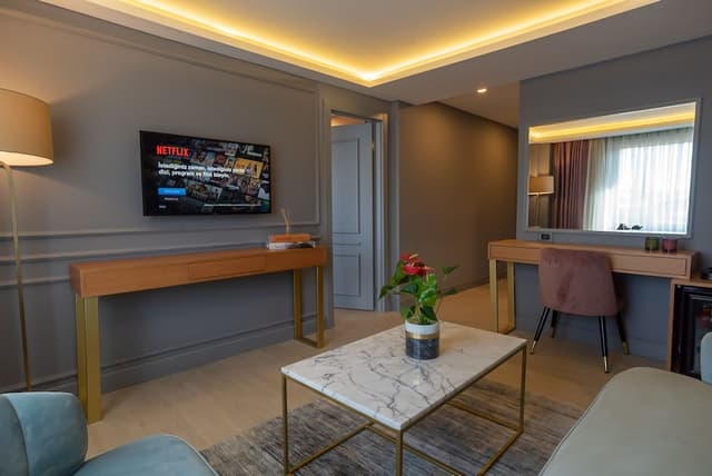 Malta Bosphorus Hotel-Suite-4