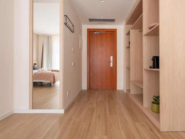 limehome Barcelona-Triple room with Terrace-5