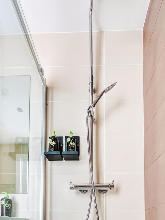 Limehome Barcelona Carrer de Besalú 82-Double Room with Balcony-18