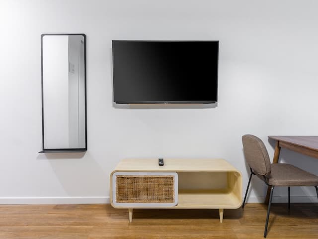 limehome Madrid La Bolsa-One-Bedroom Apartment - disability access-13