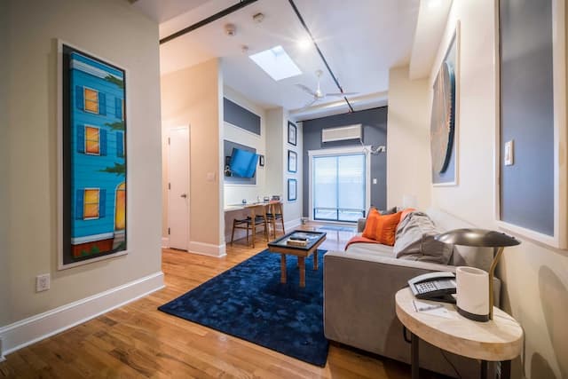 헨리 노만 호텔-럭셔리 펜트하우스, 침실 2개, 발코니-1